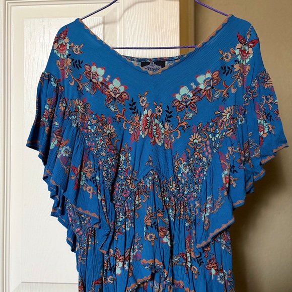 Angie Blue Floral V-Neck Top - Picture 3 of 4